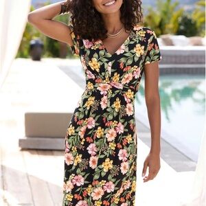 Elegant Floral Midi Dress in Black